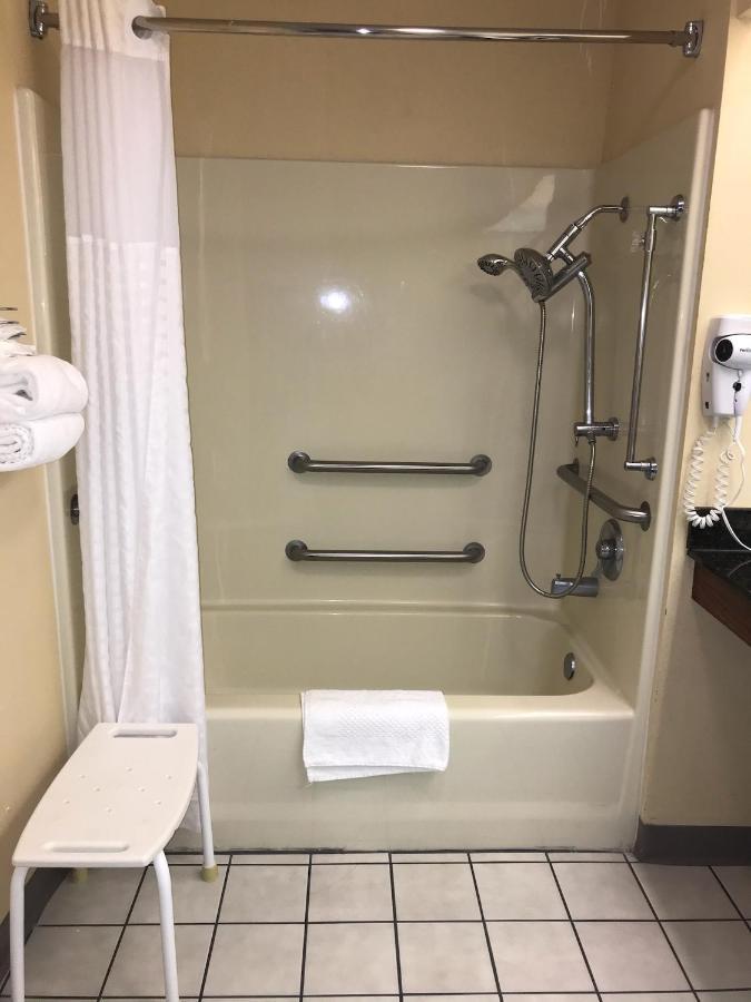 Quality Inn Бейнбридж Екстериор снимка