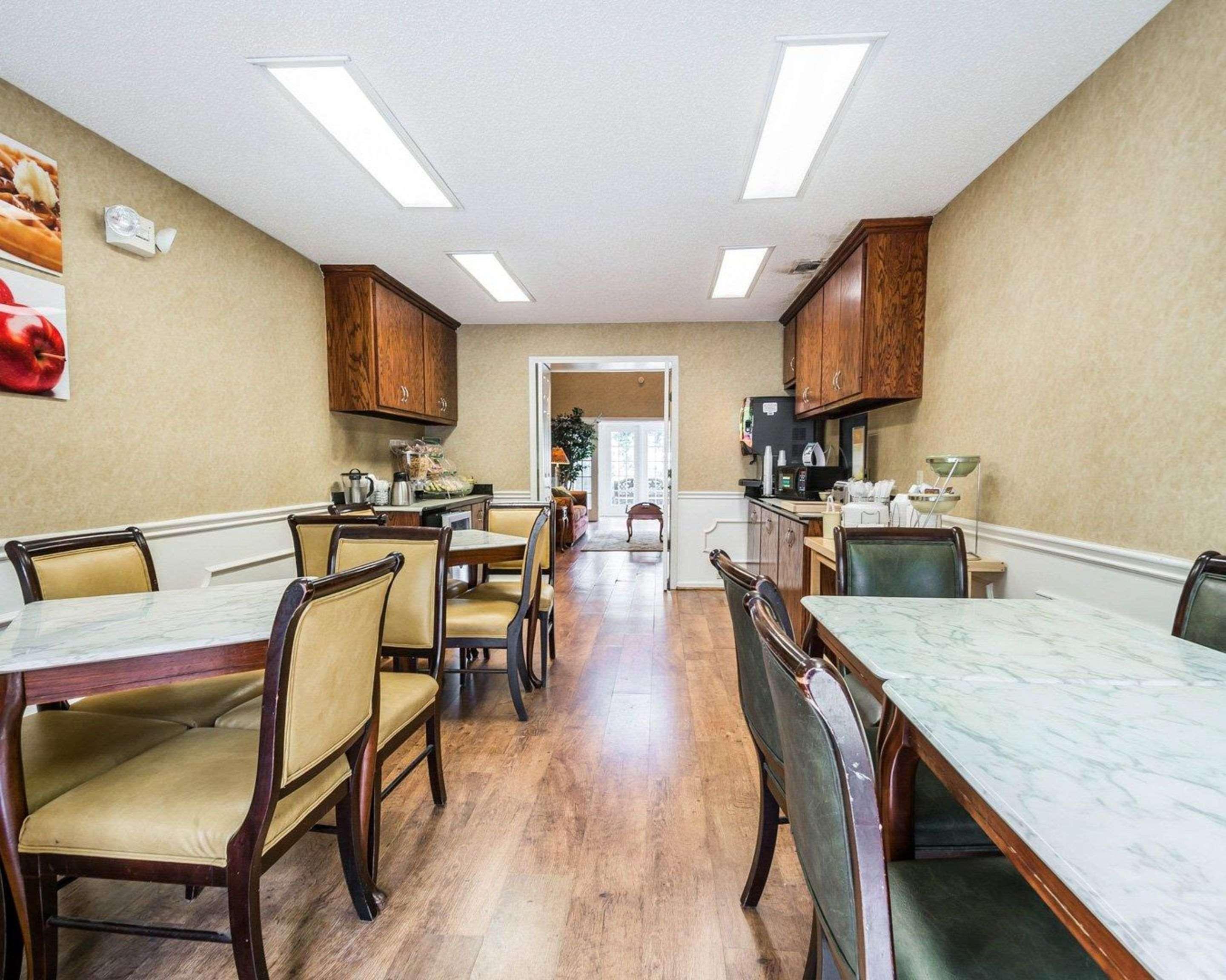 Quality Inn Бейнбридж Екстериор снимка